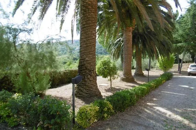 Vanna Trilo -quadrilocale ヴィラ カポリーヴェリ